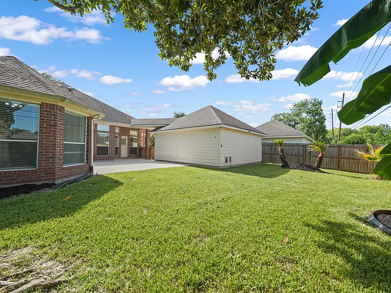 2415 Wyckchester Dr — Photo 26