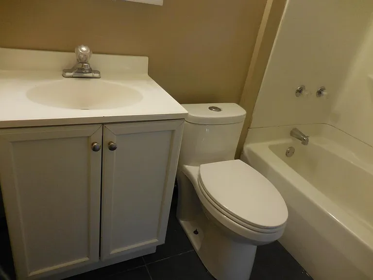 8314 Amity Cir — Photo 25