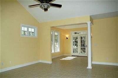 4th image of 4084 TEA OLIVE Lane