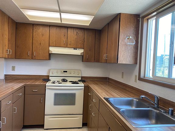 5th image of 1718 NW 85th St APT 301