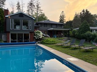 63 Cait Ct, Hamilton, ON L9G 1M3