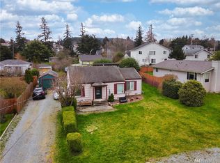 807 34th St, Anacortes, WA 98221