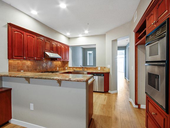 3rd image of 2600 Newport Blvd APT 212