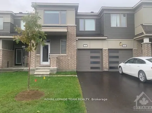 21 Bermondsey Way, Ottawa, ON K2S 2Y7