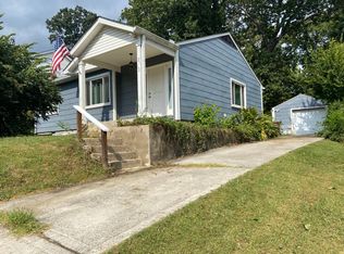 2110 N Park Blvd, Knoxville, TN 37917