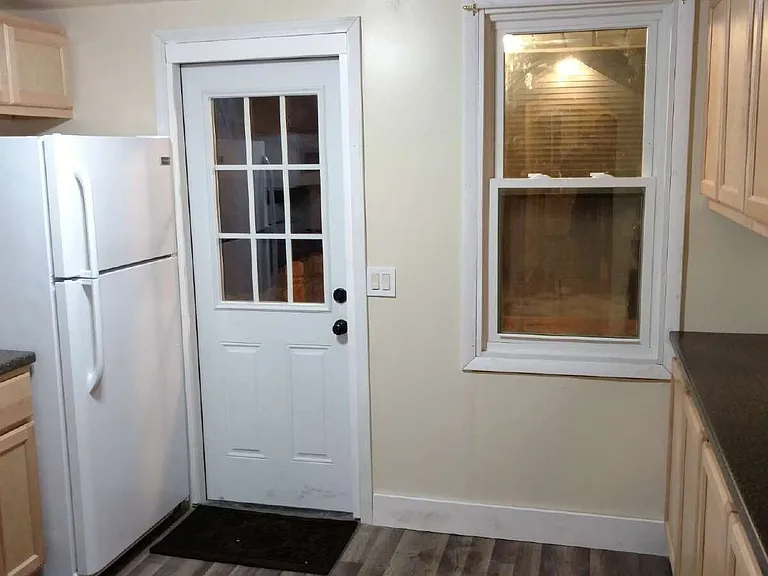 2124 Eastern Ave NE — Photo 21
