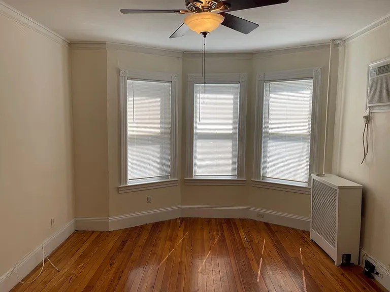115 Hauxhurst Ave #1 — Photo 5