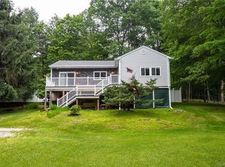 114 Dugway Dr, Pawling, NY 12564