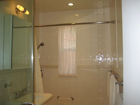 Sold by Lovett Realty, Inc. | media 28