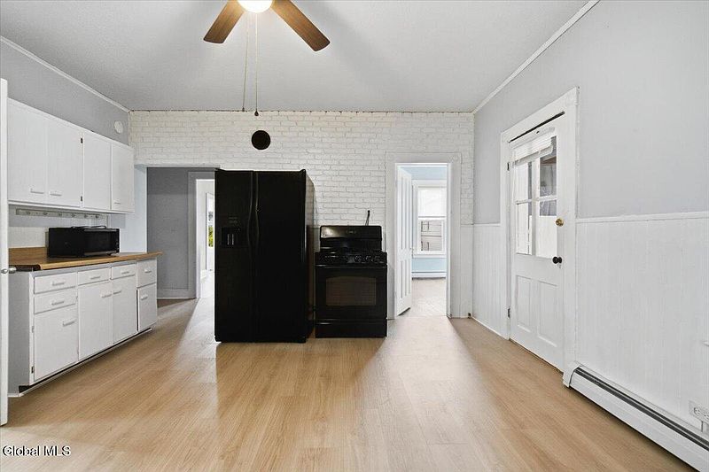 4th image of 48 Storrie Street