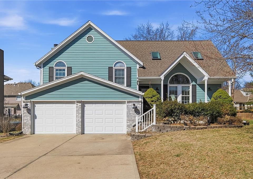 1st image of 4070 SW Camelot Dr