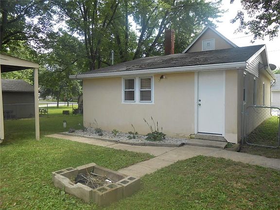 2nd image of 130 W Kentucky St