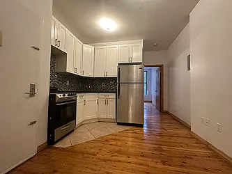 495 Ninth Avenue #2B image 1 of 6