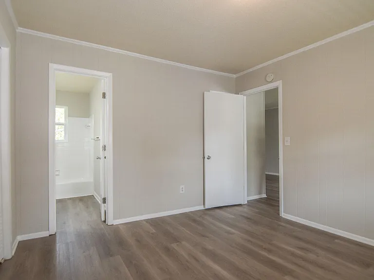 1731 W Avalon Cir #D — Photo 6