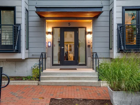 5 Cumberland Avenue #2, Portland, ME 04101