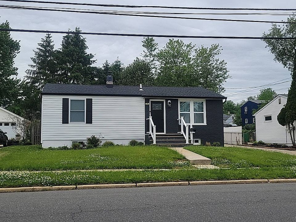 1st image of 77 Helen Ave