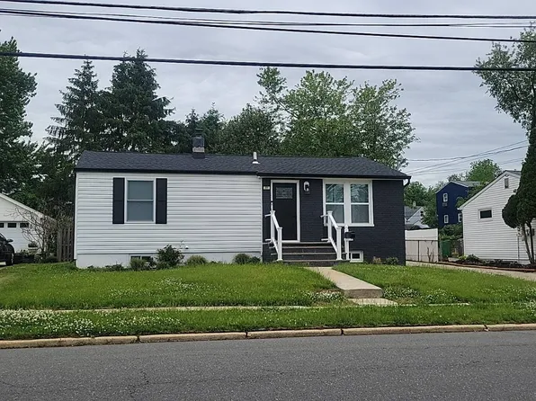 77 Helen Ave, Freehold, NJ 07728