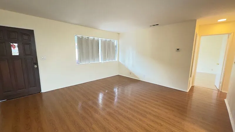 2 bed, 1.0 bath, $2,200 — Photo 4