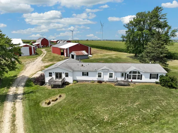 11329 Prairie Rd, Darlington, WI 53530