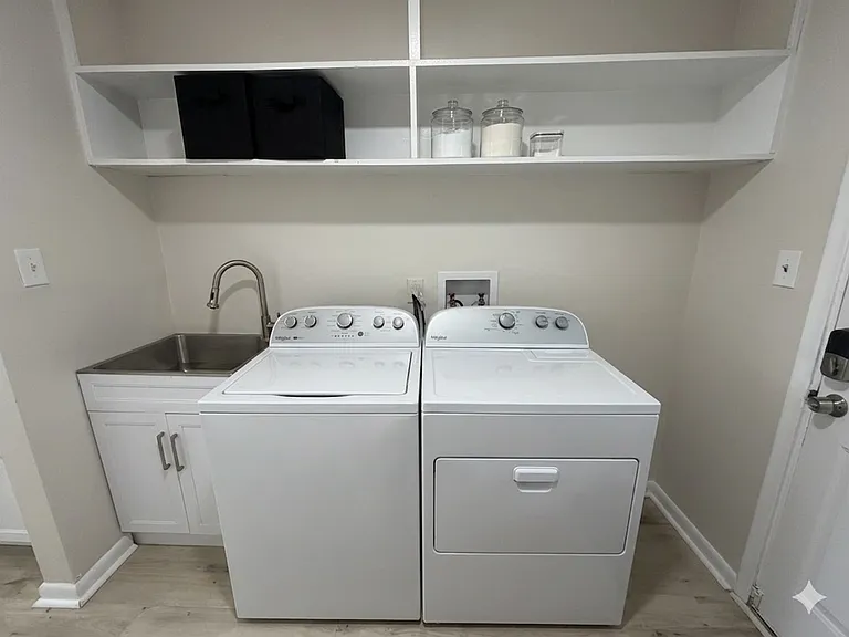1644 E Woodruff Ave — Photo 19
