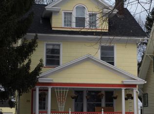 20 Winbourne Rd, Rochester, NY 14611