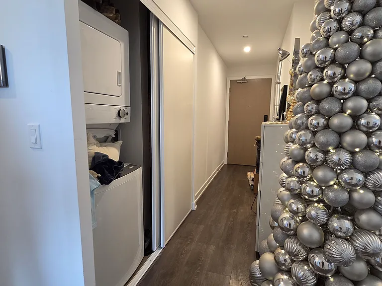 370 Martha St #301 — Photo 18