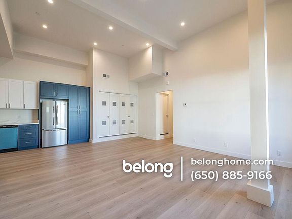 2nd image of 109 Balboa St