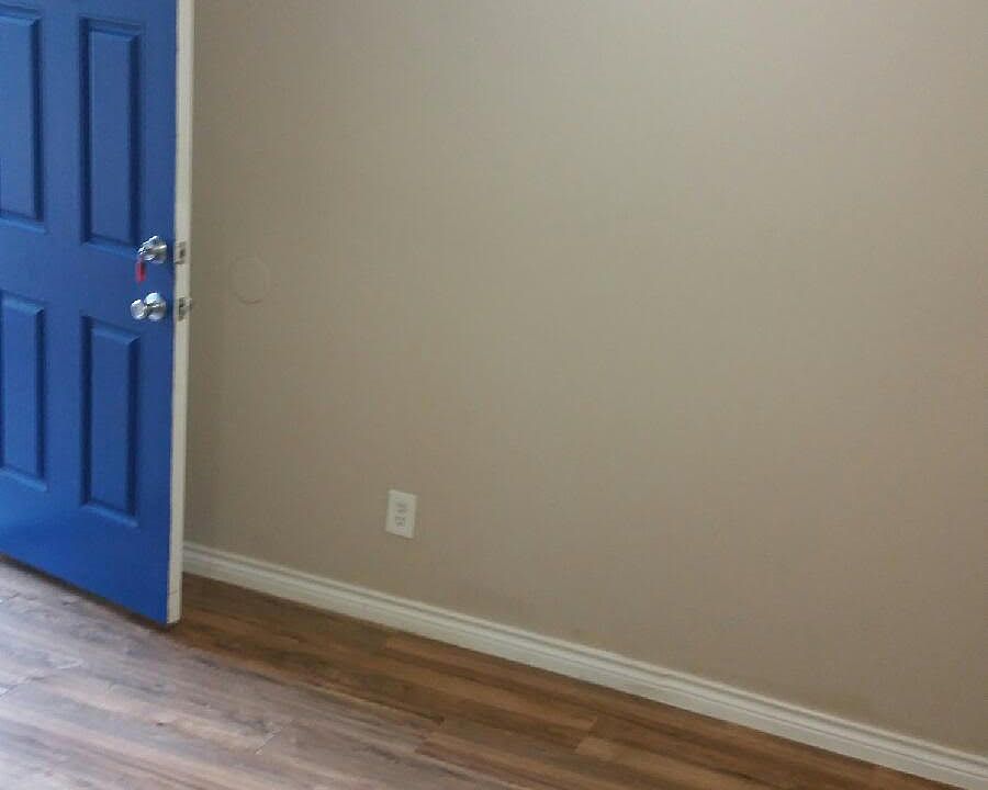 2nd image of 927 S Waterview Dr #111A