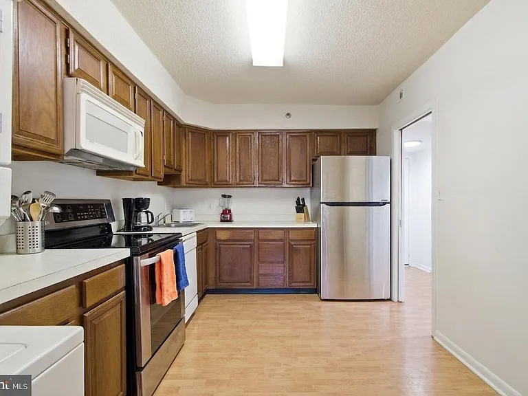 3709 S George Mason Dr #1115E — Photo 14