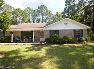 133 Audubon St, Dauphin Island, AL 36528