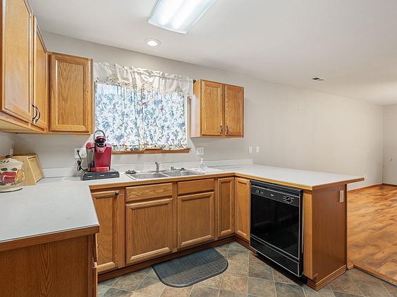 4th image of 2508 S Highlands Blvd
