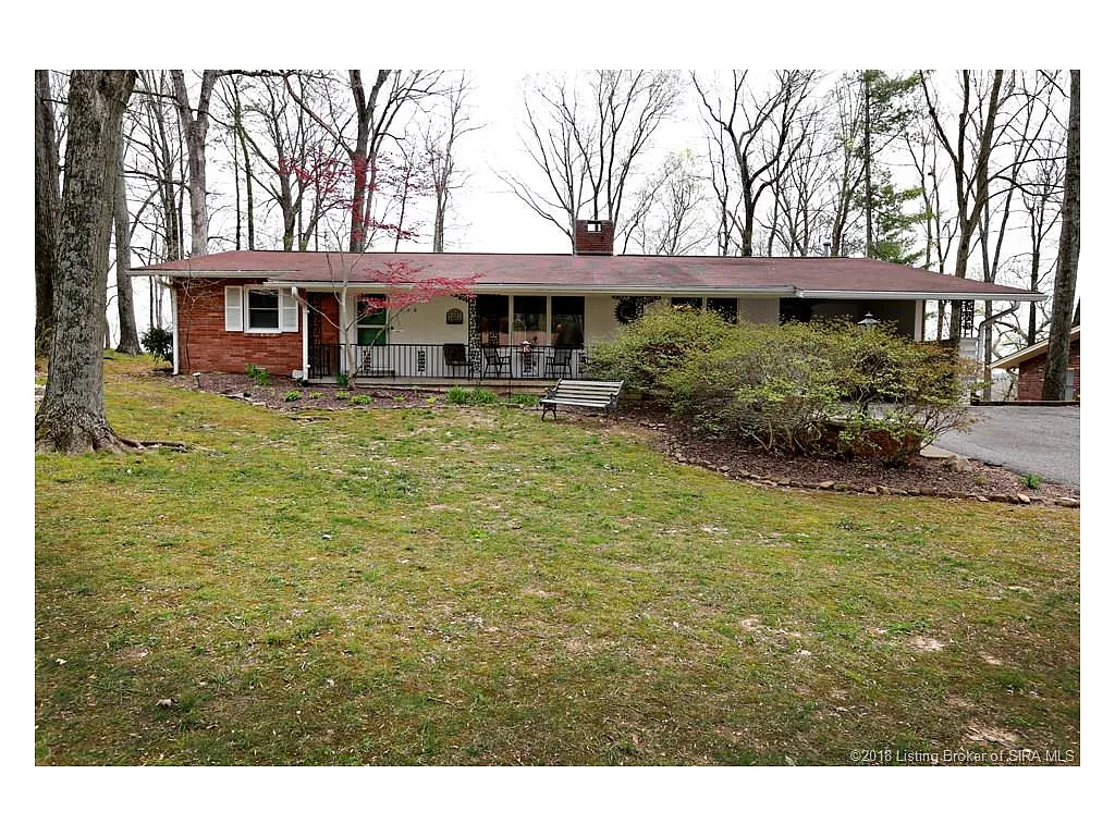 970 Woodland Ave photo 1