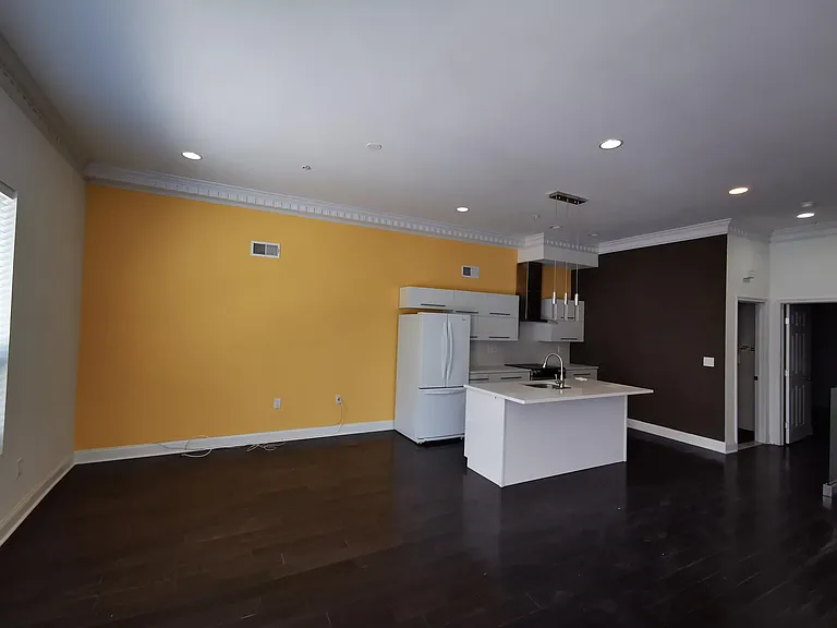 1219 Noble St #1 — Photo 23