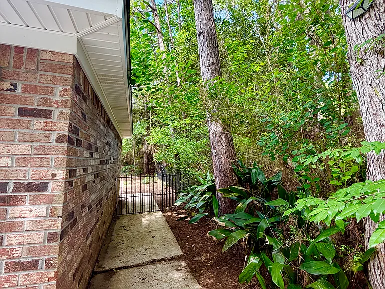 375 Ridgewood Dr — Photo 42