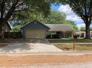 1806 Craven Dr, Seffner, FL 33584