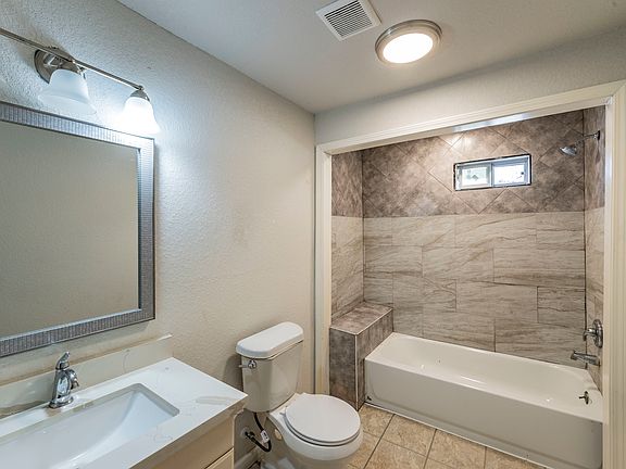 3rd image of 1104 1st St