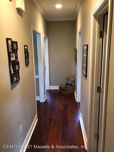 1st image of 205 Woodlands Green Dr