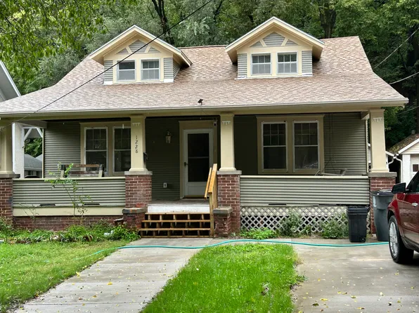 1228 Fairmount Ave, Council Bluffs, IA 51503