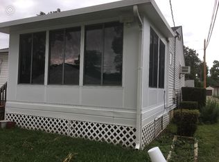 1811 Lydia St, Waukegan, IL