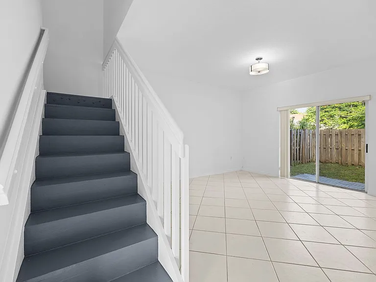 14261 SW 126th Pl — Photo 23