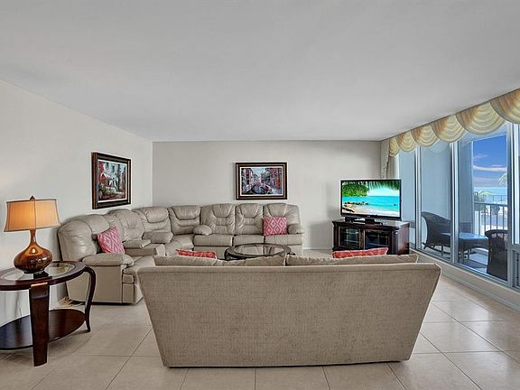 5th image of 4280 Galt Ocean Dr APT 2