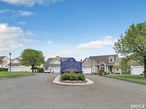 17 Waterford Lane, Shelton, CT 06484