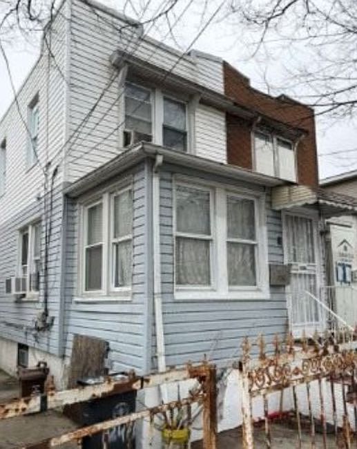 1st image of 124-20 135th Pl