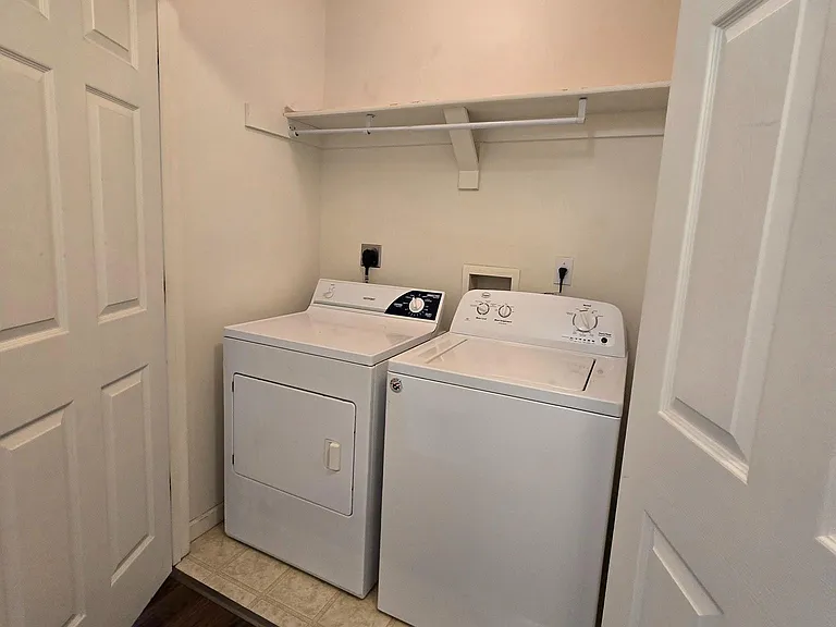 25 Genesis Dr — Photo 8