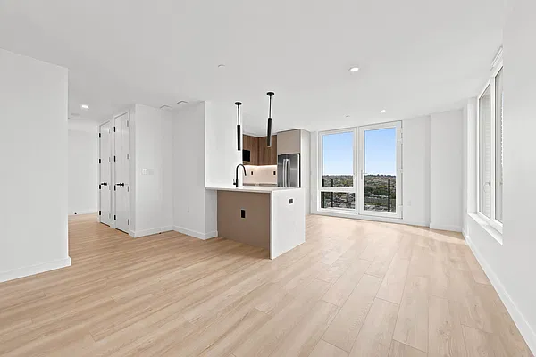 Living room, photo 2