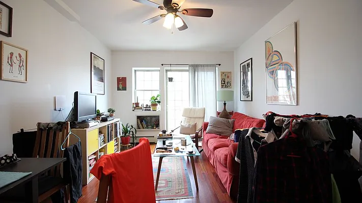 Rented by Nooklyn NYC LLC | media 44