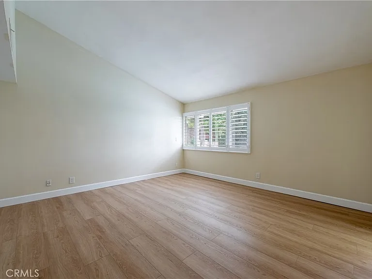24221 Hatteras St — Photo 25