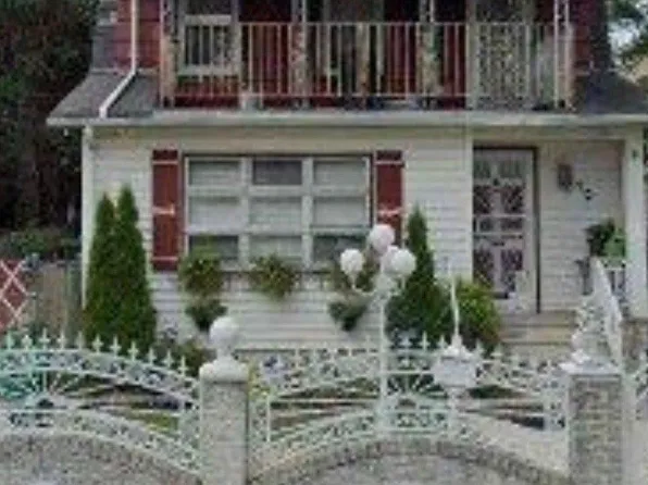 100-12 207th Street, Jamaica, NY 11429