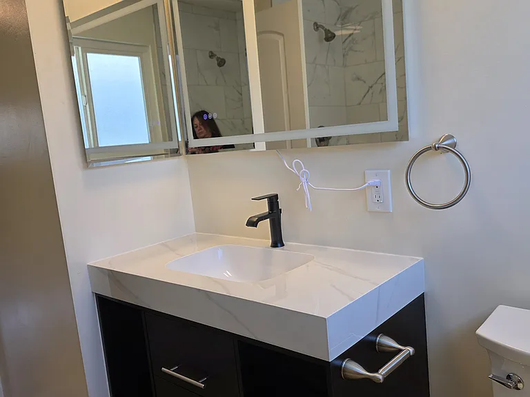 Floating vanity