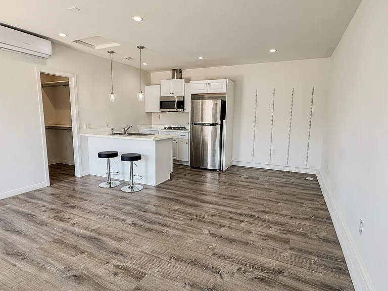 9124 Three Seasons Rd — Photo 15